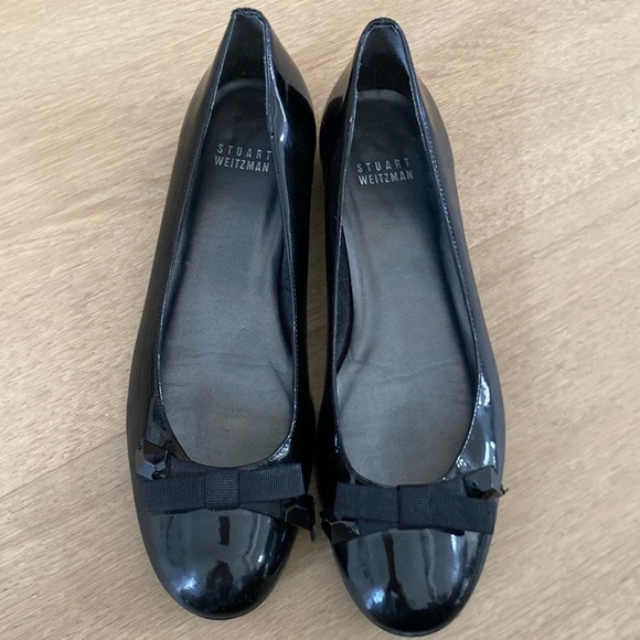 Stuart Weitzman Shoes - Stuart Weitzman Black Patent Flats 7.5m